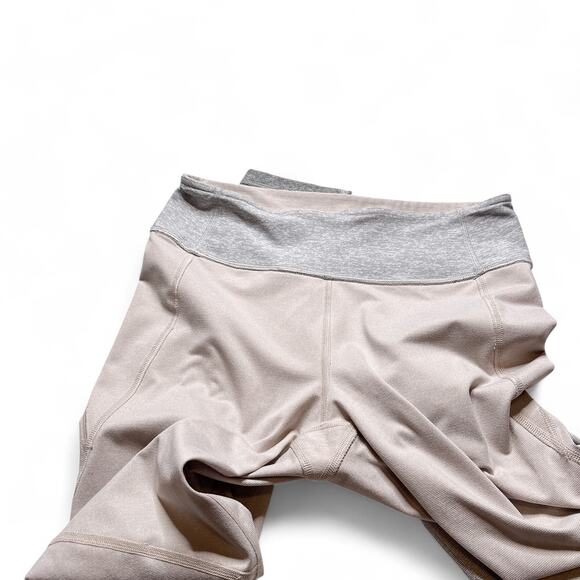 Outdoor Voices 7/8 Dipped Warmup Leggings Tan Cream Gray Color Block Medium - Picture 8 of 8